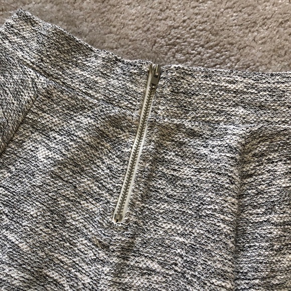 H&M Grey Tweed Look Skirt - Picture 4 of 6